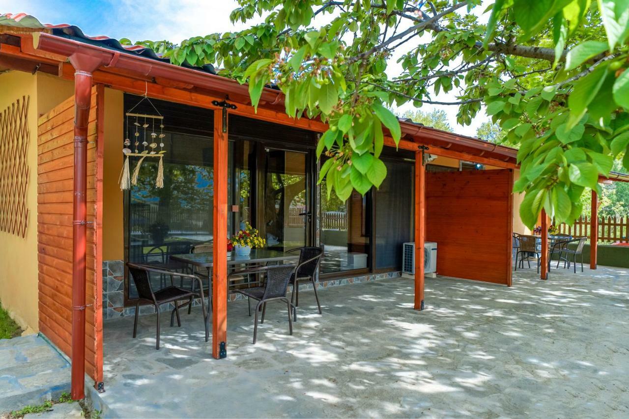 Platanes Apartments สกาลา มาริออน ภายนอก รูปภาพ